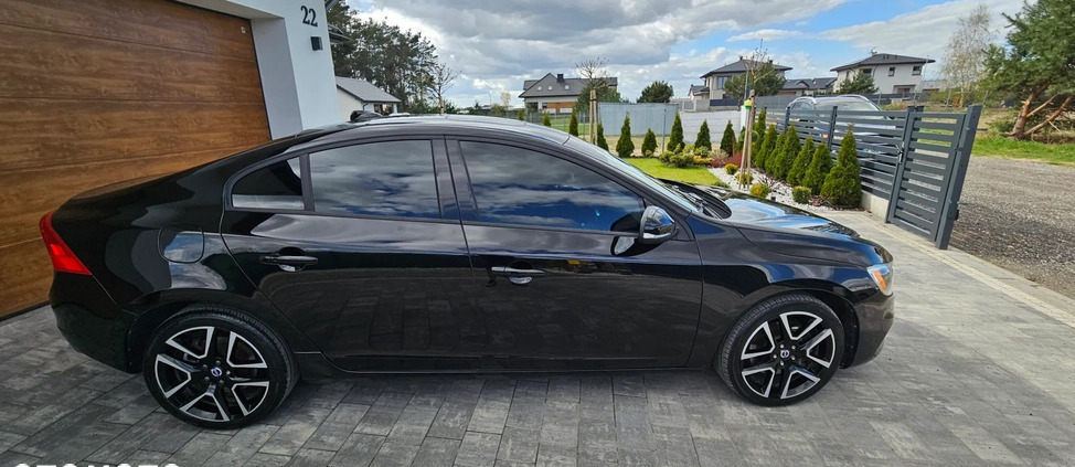 Volvo S60 cena 61500 przebieg: 144700, rok produkcji 2017 z Siedlce małe 137